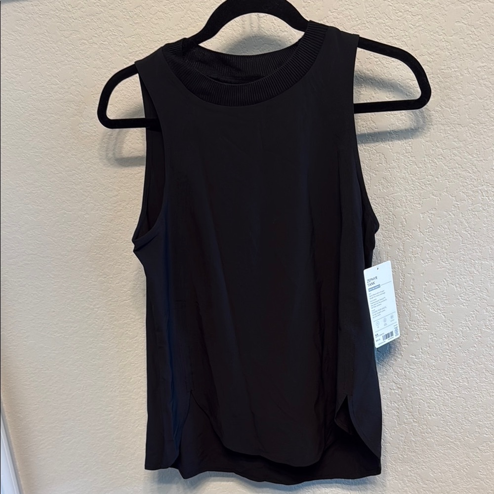 Athleta - zephyr tank - NWT